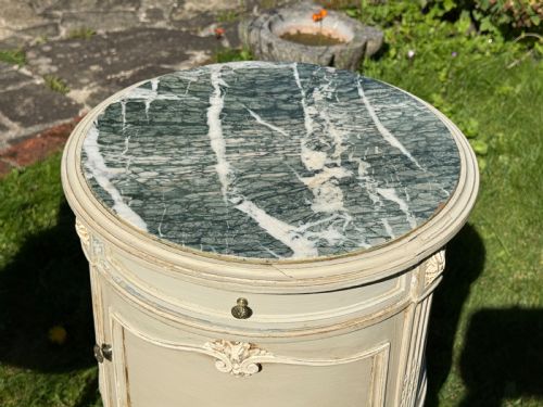 PAIR OF PAINTED BEDSIDE TABLES - ADDITIONAL PHOTO 3