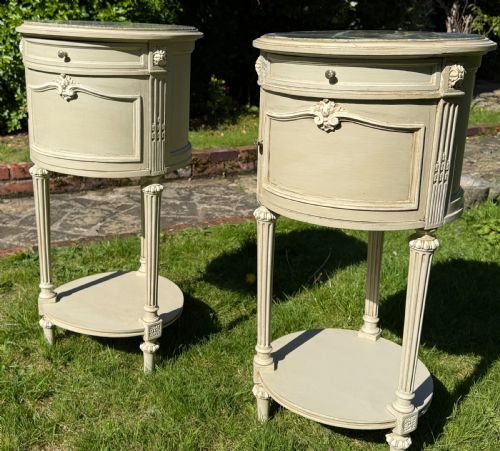 PAIR OF PAINTED BEDSIDE TABLES - ADDITIONAL PHOTO 4