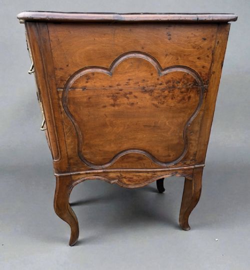 18TH CENTURY COUNTRY COMMODE IN WALNUT - ADDITIONAL PHOTO 3