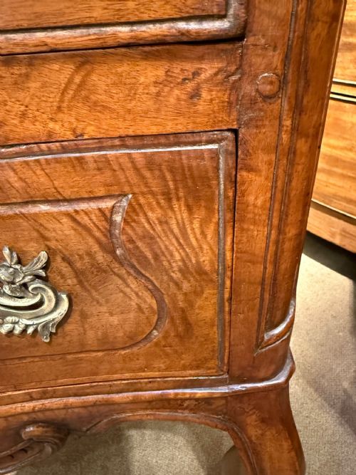 18TH CENTURY COUNTRY COMMODE IN WALNUT - ADDITIONAL PHOTO 7