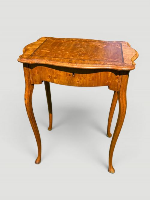 BURR WOOD SIDE TABLE