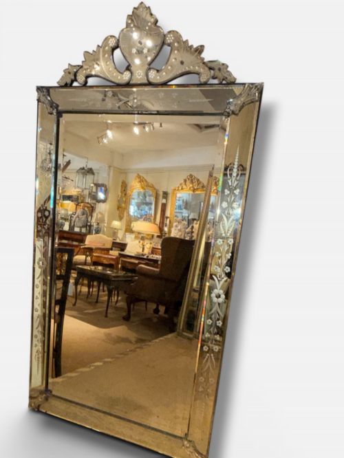 LARGE VENETIAN MIRROR - ADDITIONAL PHOTO 1
