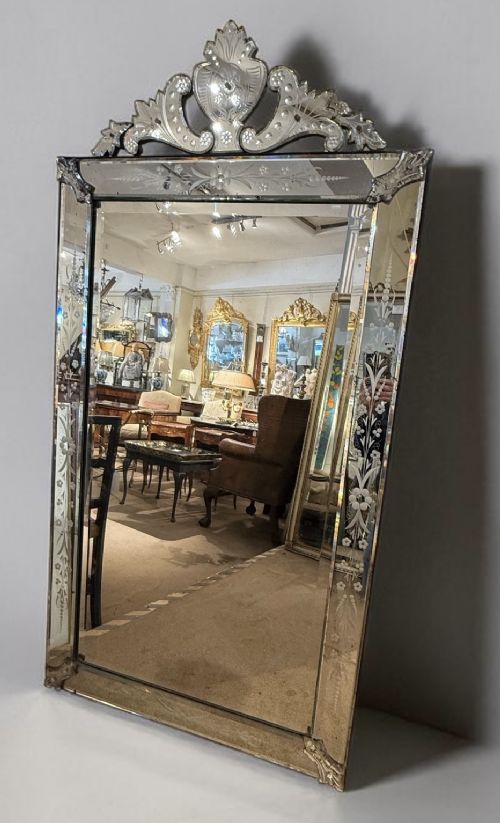 LARGE VENETIAN MIRROR - ADDITIONAL PHOTO 2