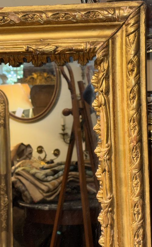 VERY LARGE CARVED GILTWOOD MIRROR - ADDITIONAL PHOTO 4