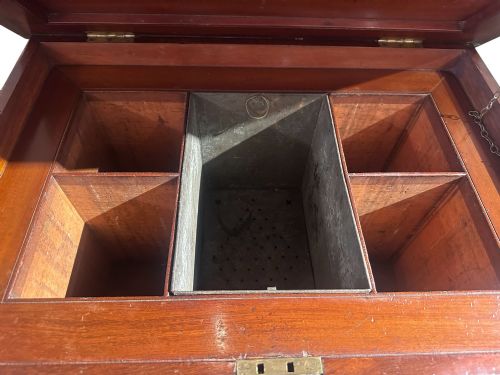 18TH C ENGLISH GEORGIAN MAHOGANY CELLARETTE OR WINE COOLER - ADDITIONAL PHOTO 2