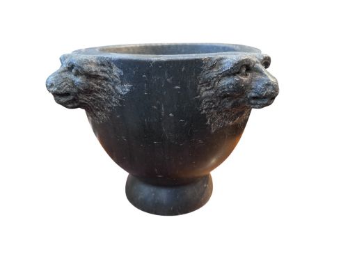 18TH CENTURY FRENCH BASALT MORTER