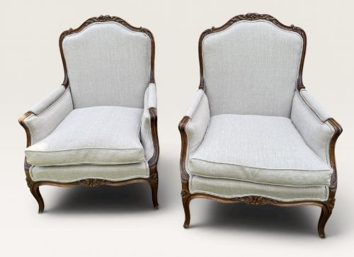 PAIR OF LARGE BERGERE ARMCHAIRS NEWLY UPHOLSTERED - ADDITIONAL PHOTO 4