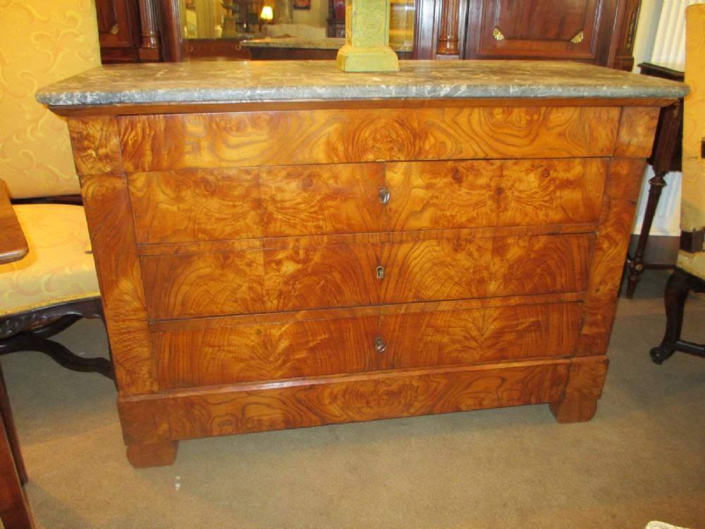 Burr Ash Commode