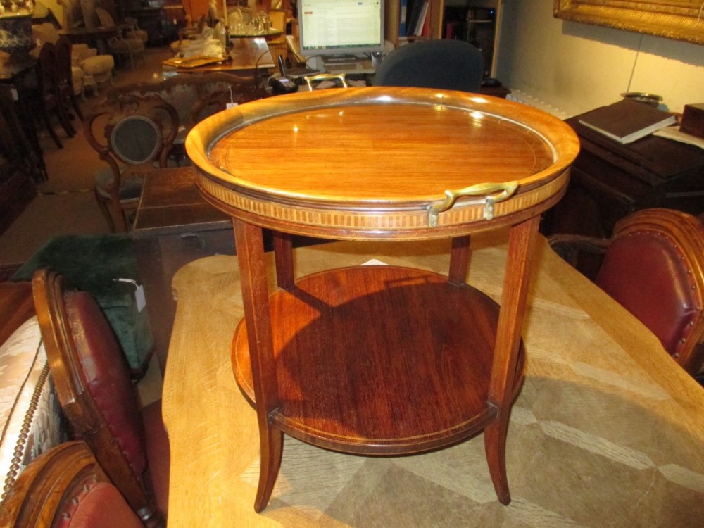 Occasional table with tray