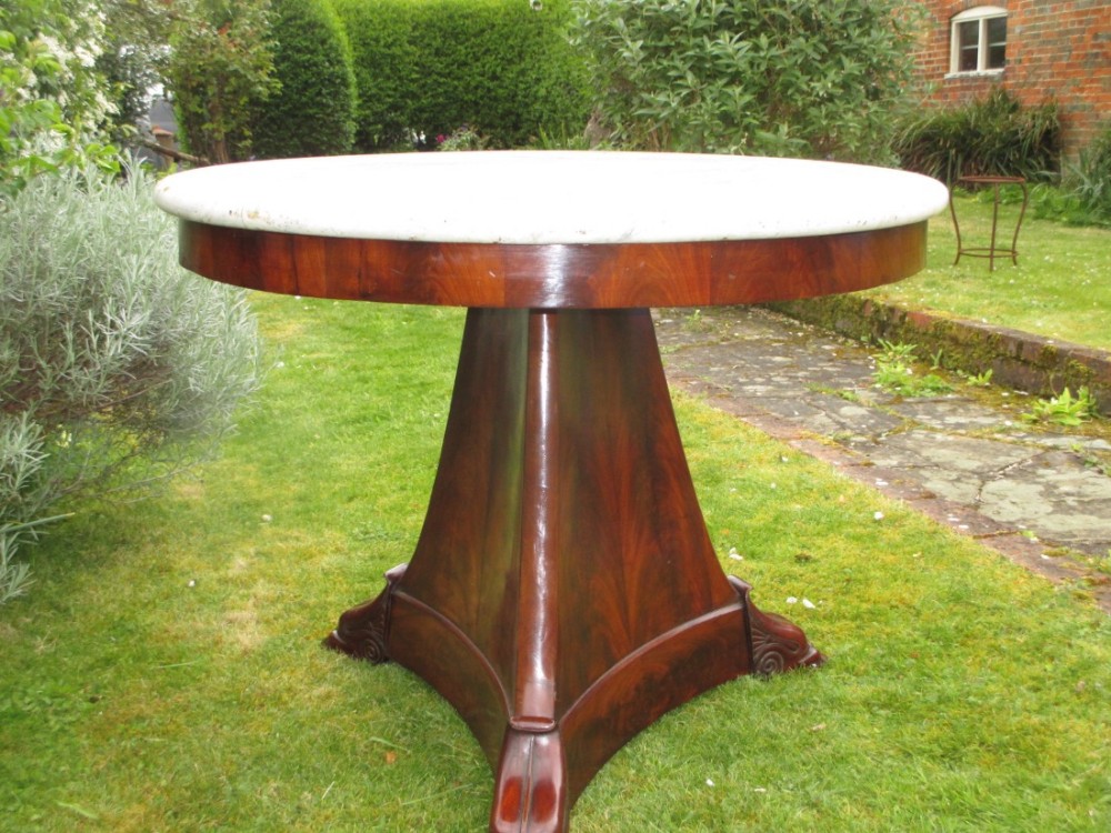 Flame Mahogany centre table or Gueridon 