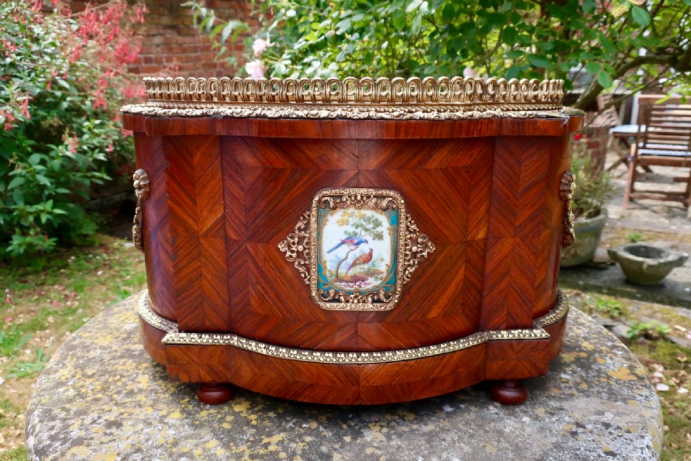 Kingwood Jardiniere with porcelain plaques 