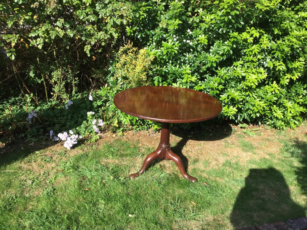 Georgian round Table  View II