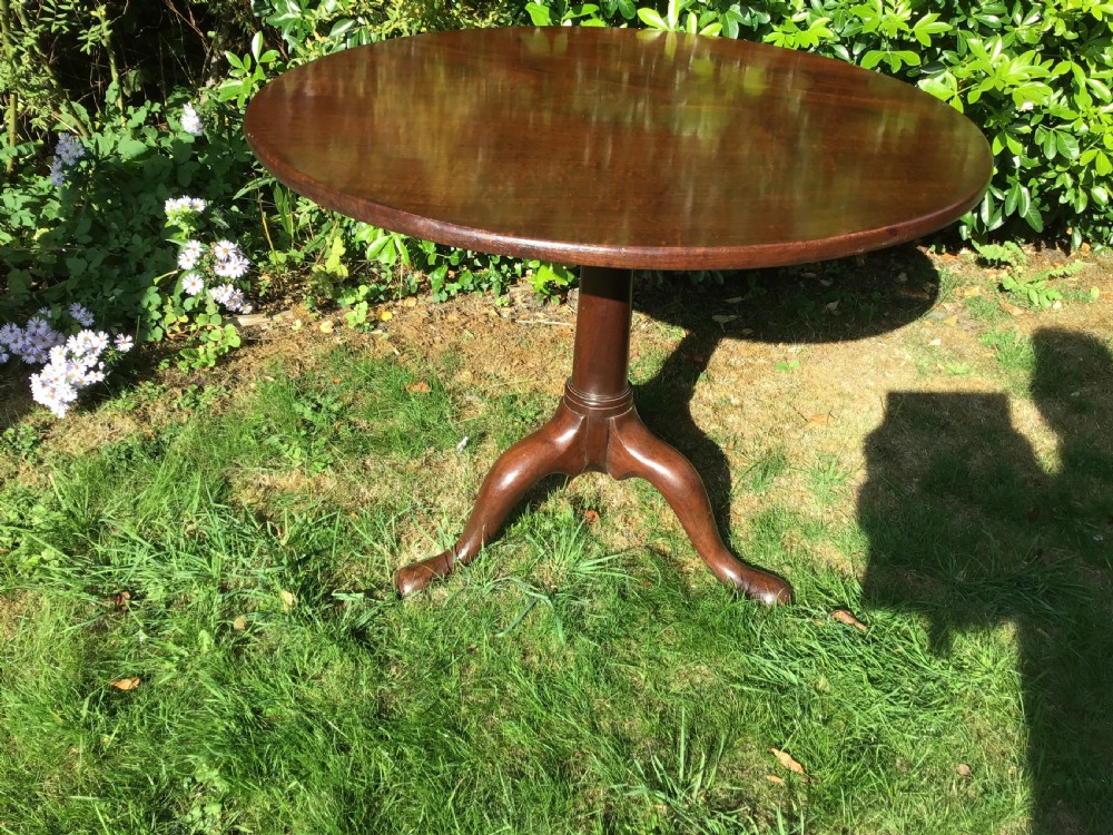 Georgian round Table  View III