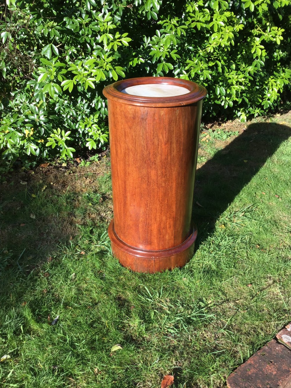 Cylindrical mahogany bedside table View VI