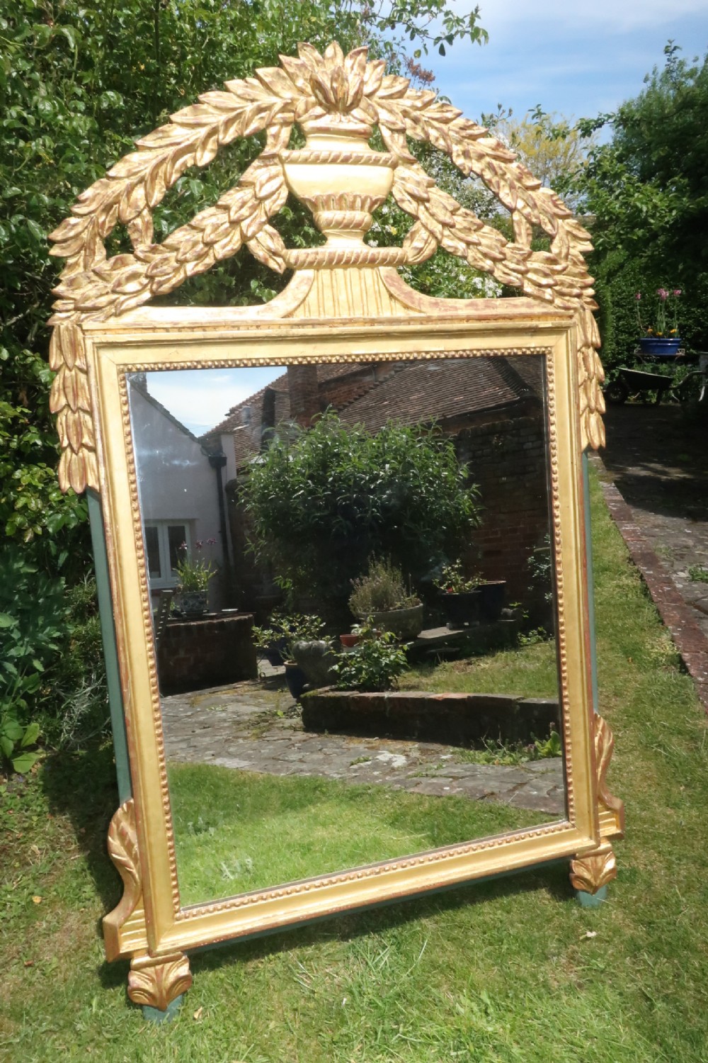 Large carved giltwood mirror 