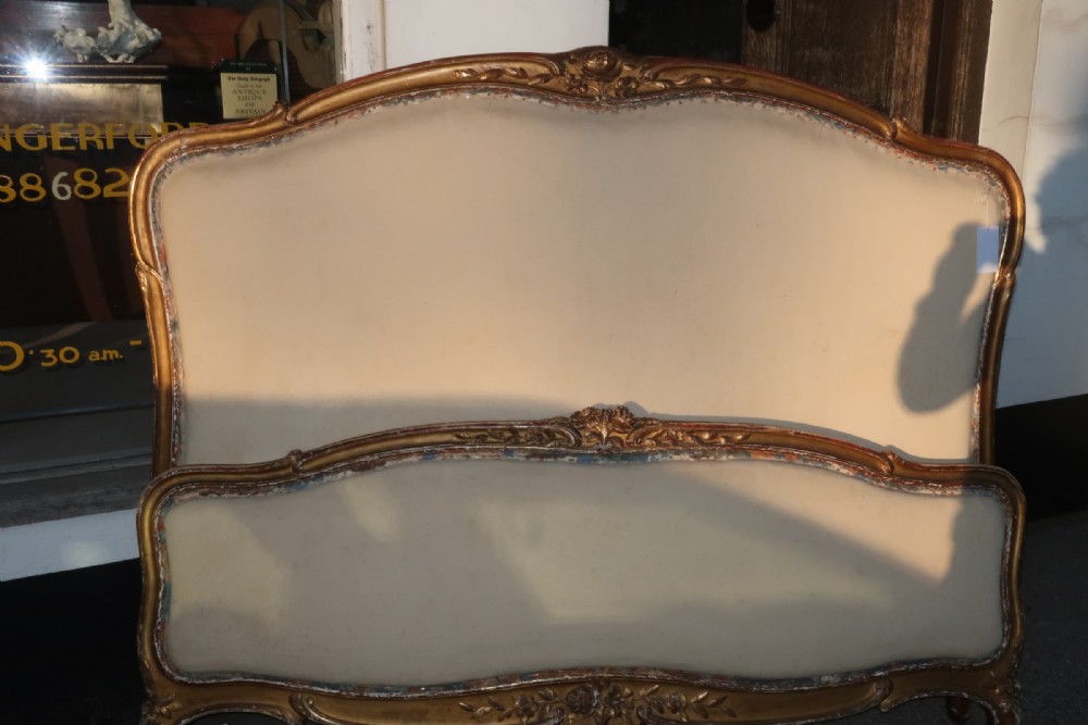 Kingsize French Bed in giltwood 