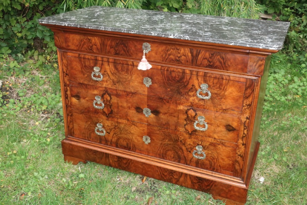French burr walnut commode 