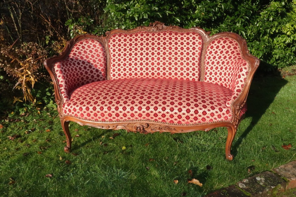 Pretty carved walnut sofa