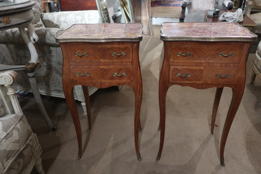 Pair of bedside tables 