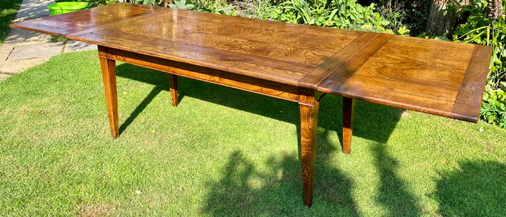 Large extending country table  View VIII