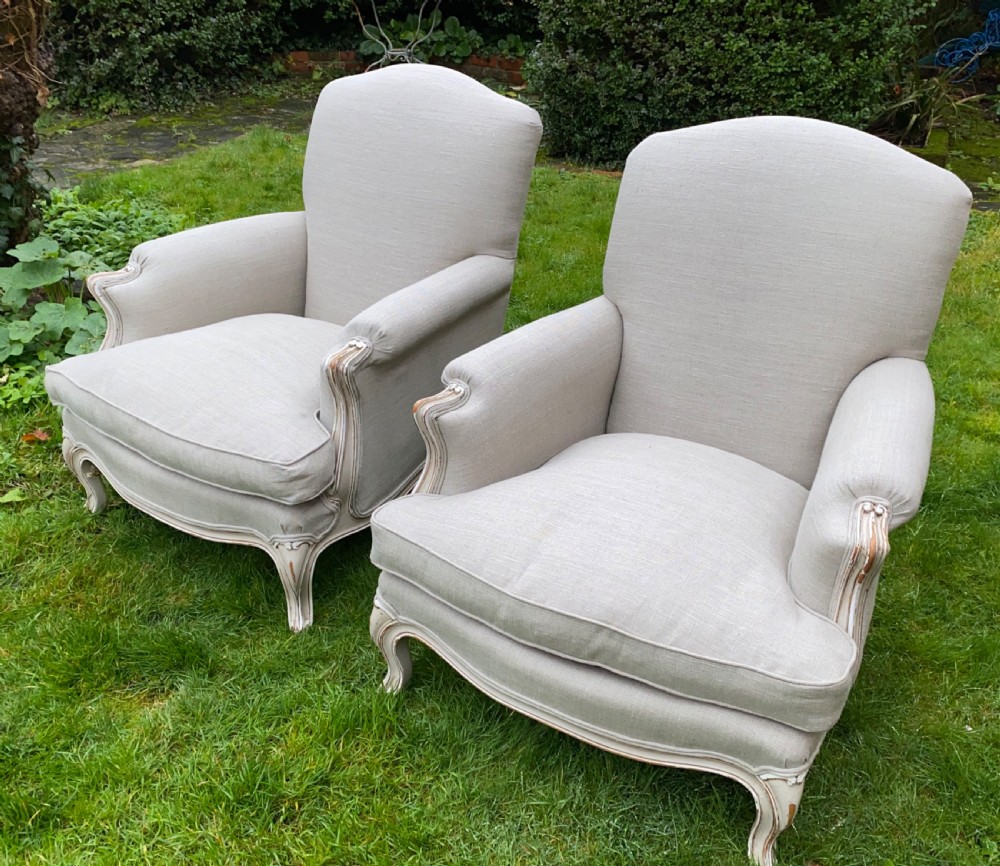 Pair of large bergere armchairs  View VII