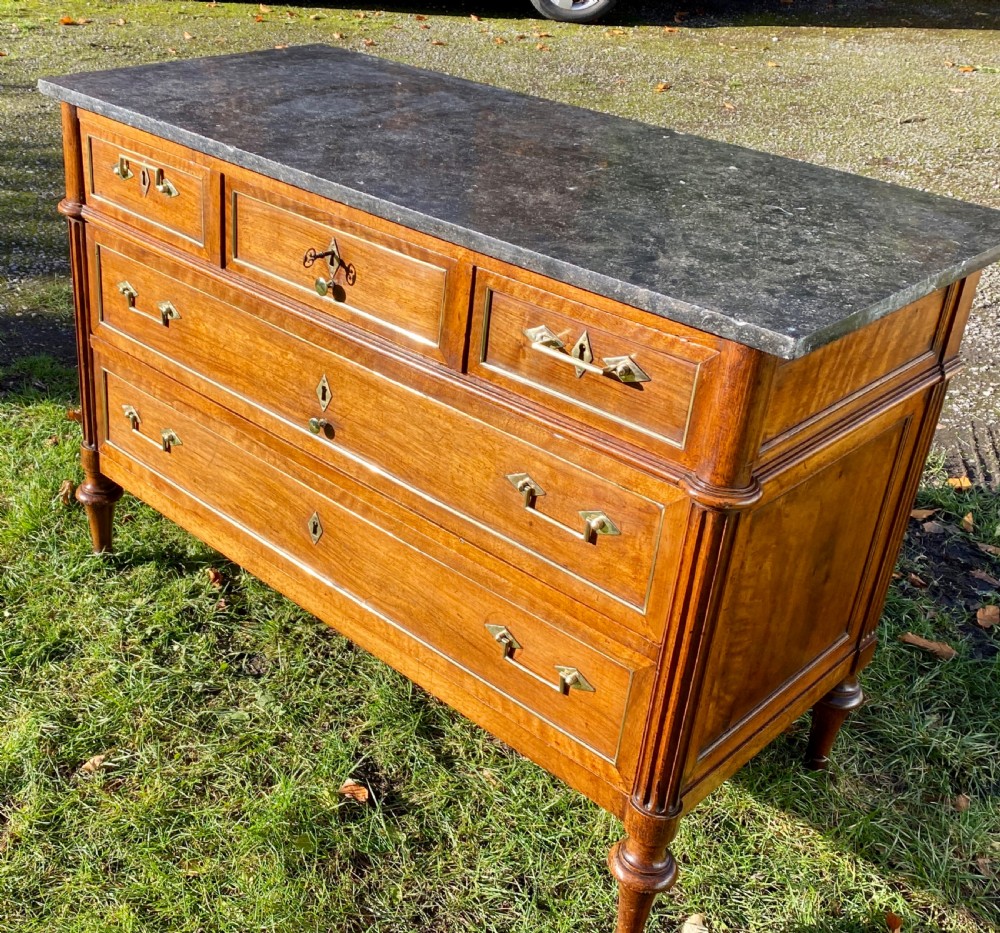 Late 18th Century walnut commode  View VIII
