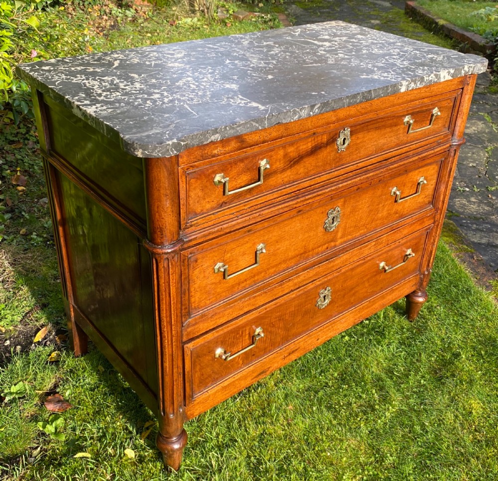 18th Century walnut commode  View IV