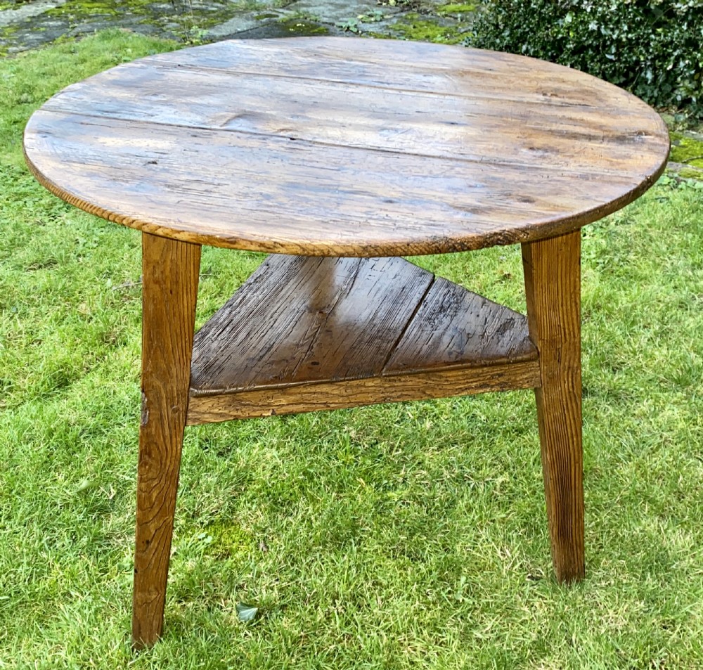 Early pine cricket table 