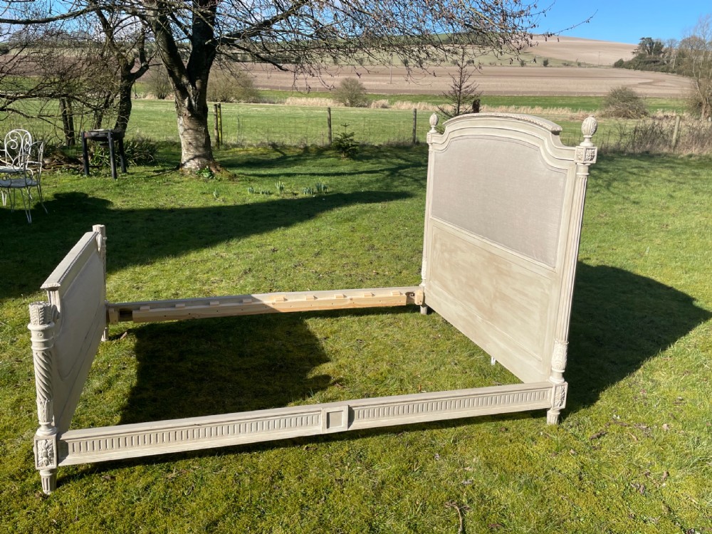 Superb king size french bed View IV
