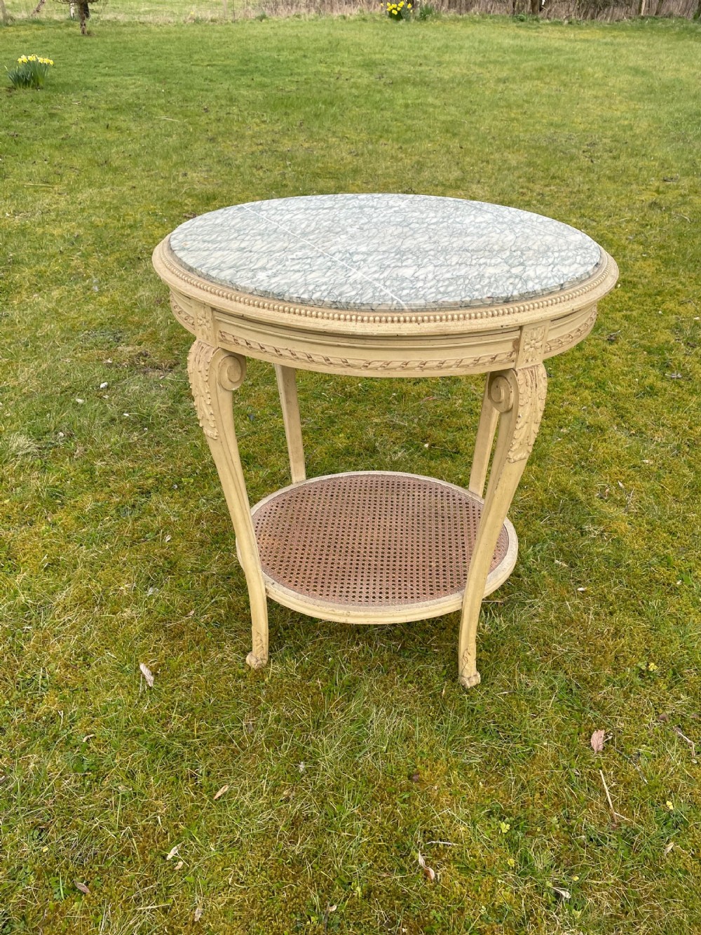 Pretty french occasional table 