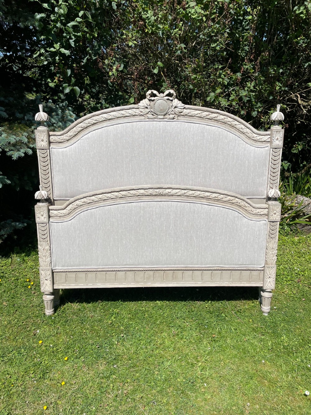 Kingsize french bed 
