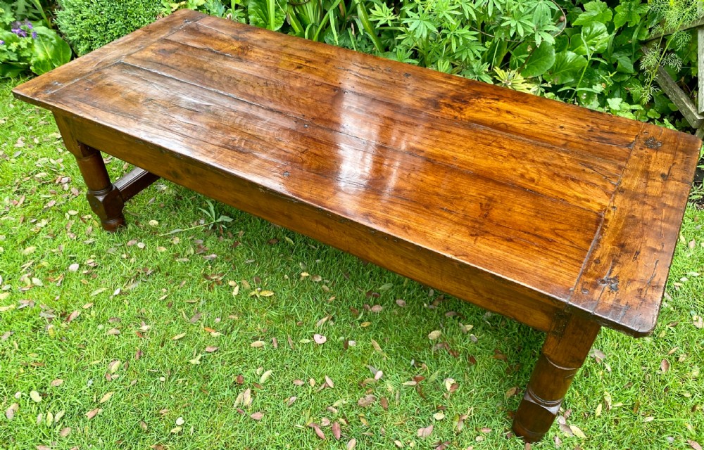 18th Century coffee table  View VI