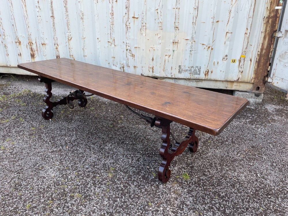 Large Spanish table 