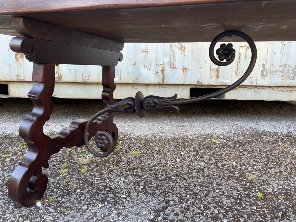 Large Spanish table  View IV