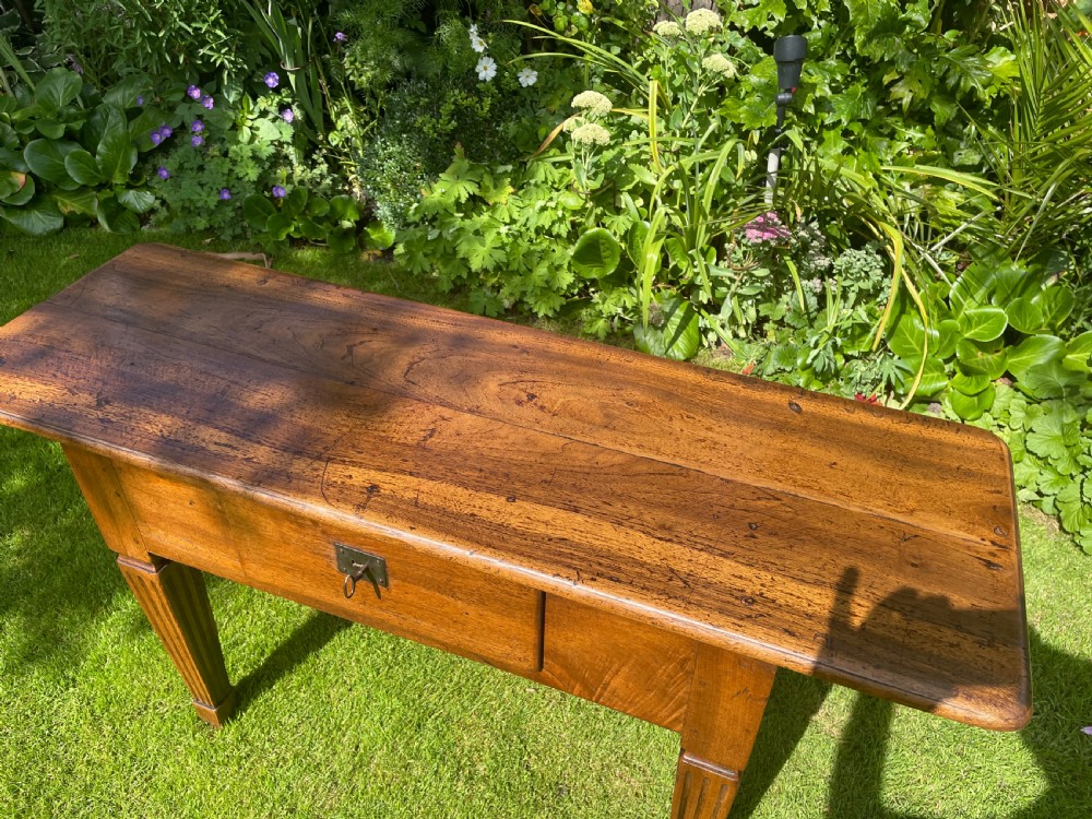 Walnut Alsace Table View II