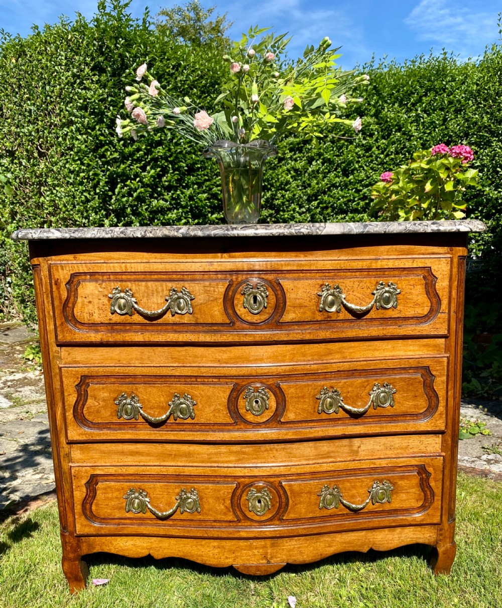 18th Century serpentine fronted commode in walnut  View III