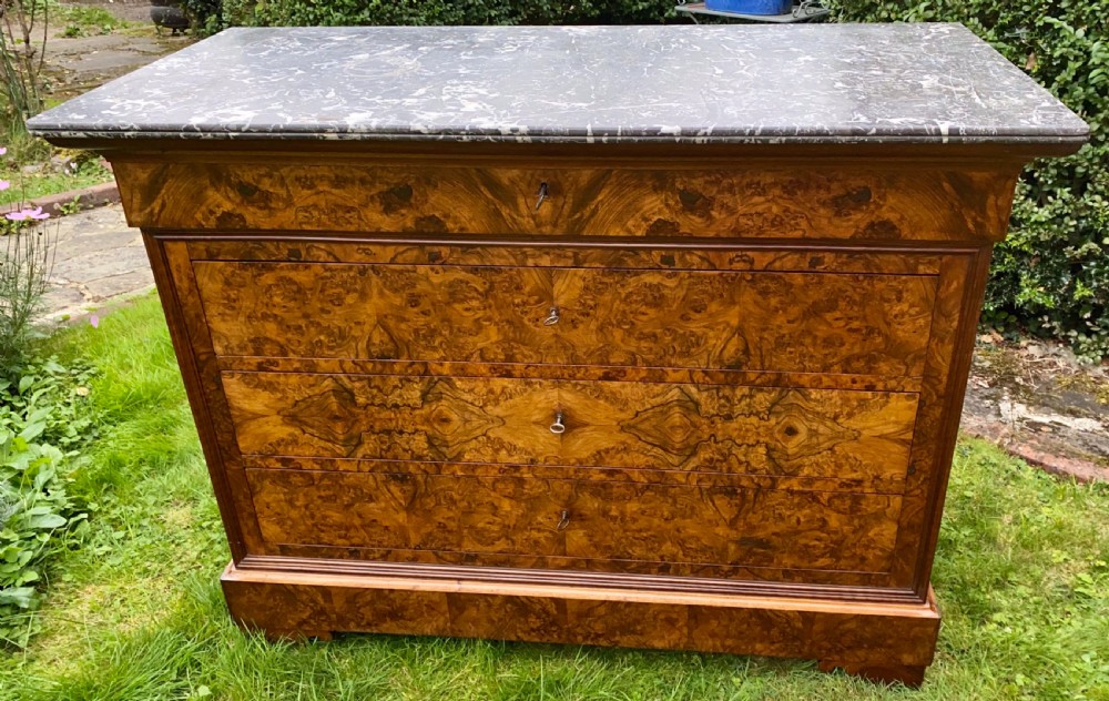 Louis Philippe commode in burr walnut  View III