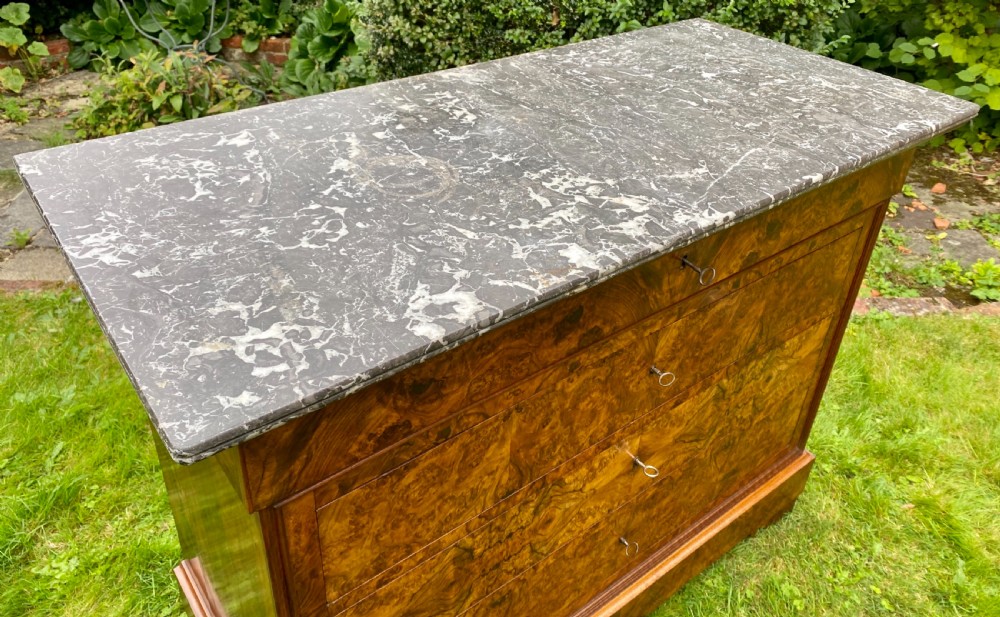 Louis Philippe commode in burr walnut  View VI