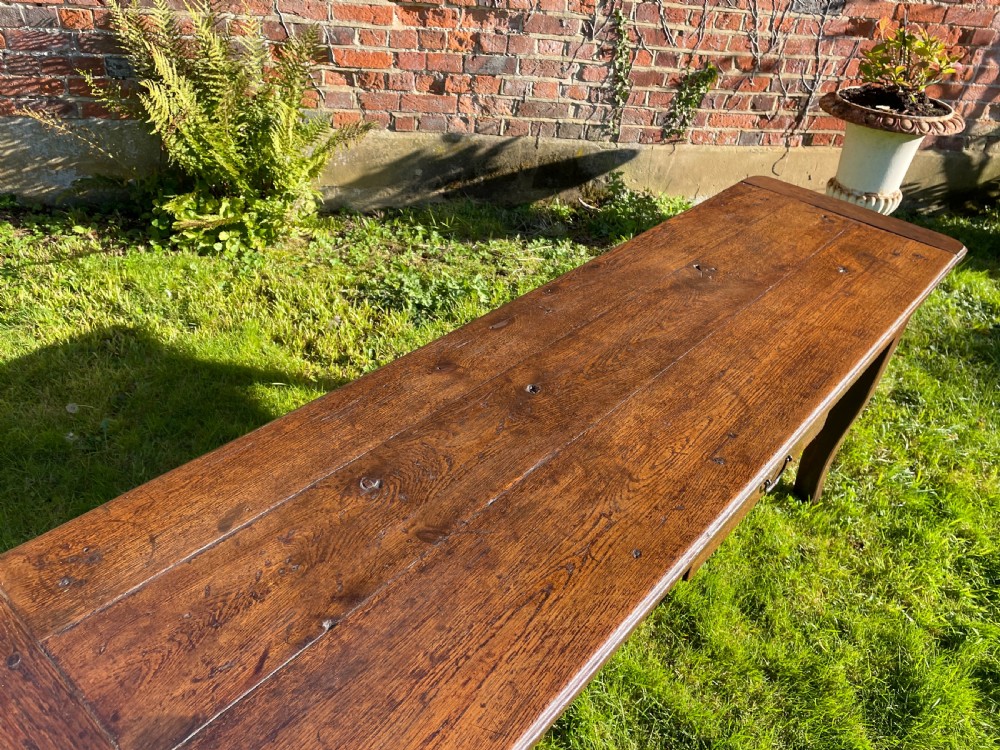 18th century oak serving table  View IV