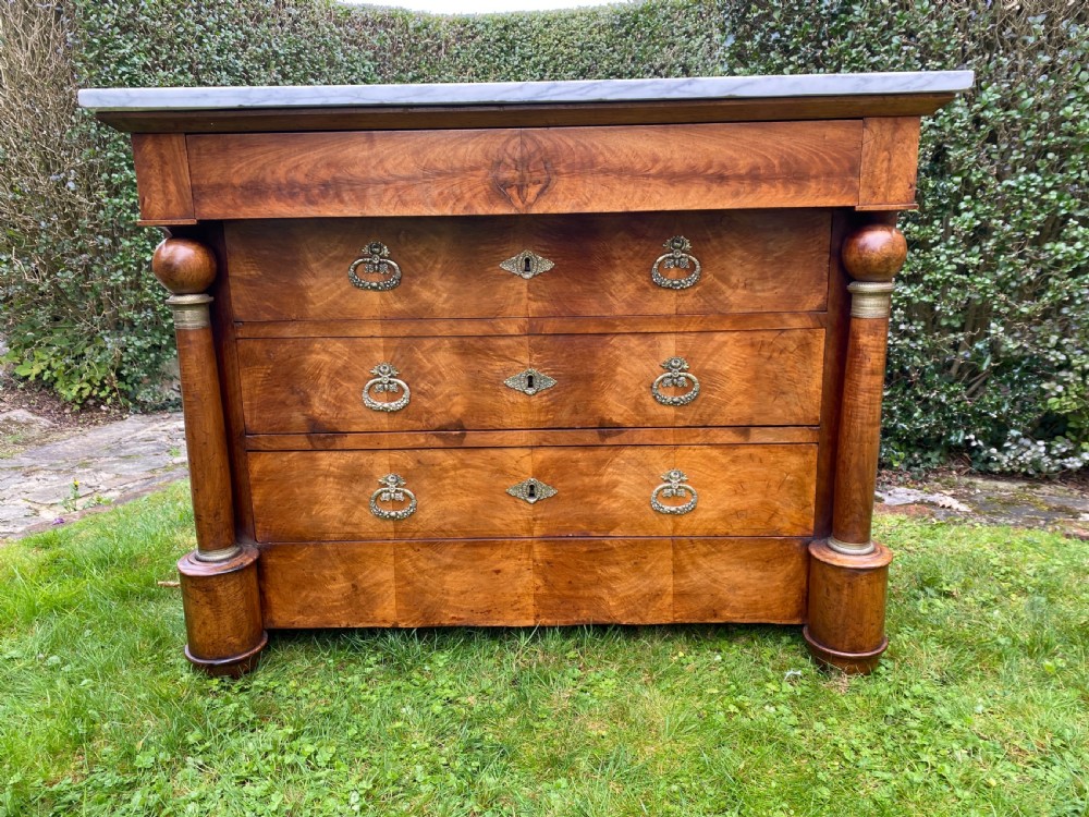 French Empire commode in figured walnut  View VII