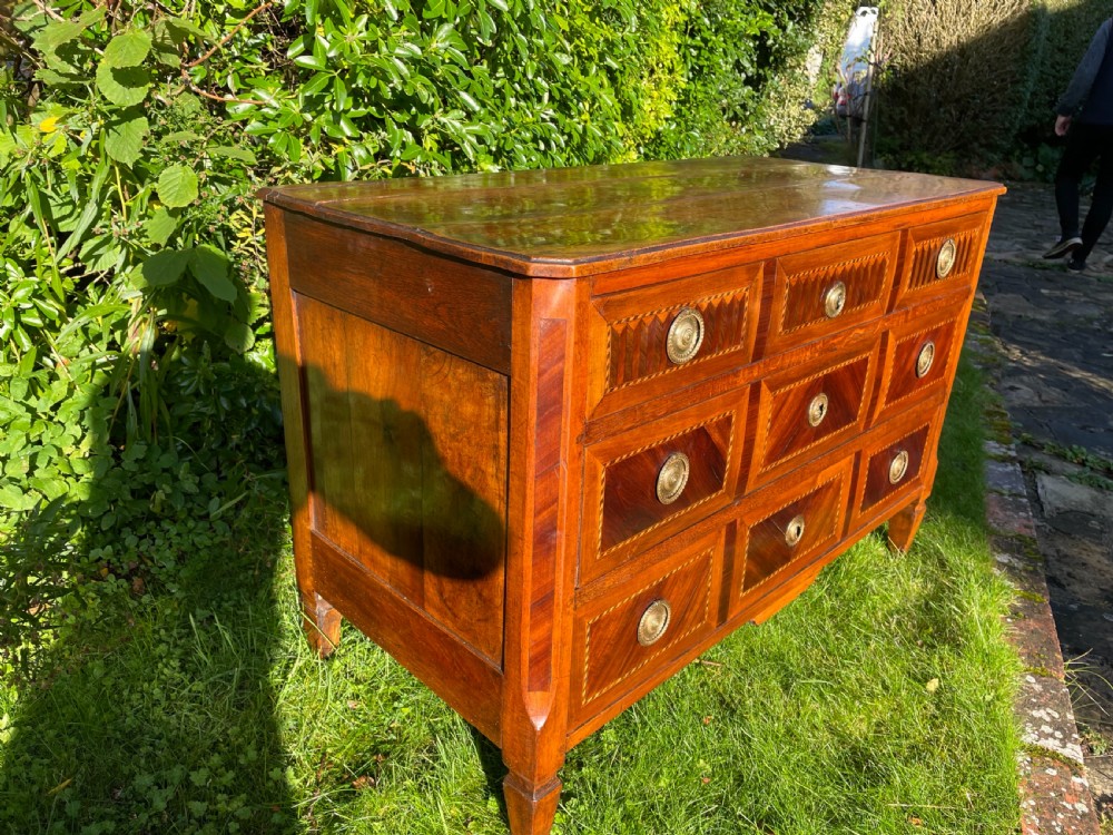 18th century Italian commode  View II