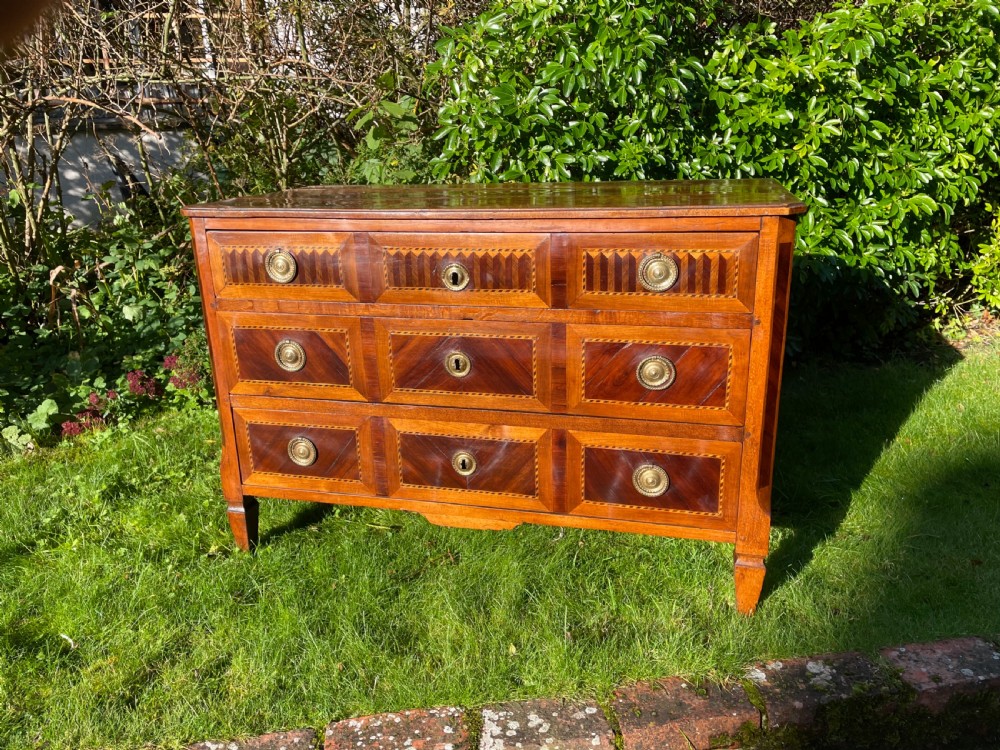 18th century Italian commode  View III