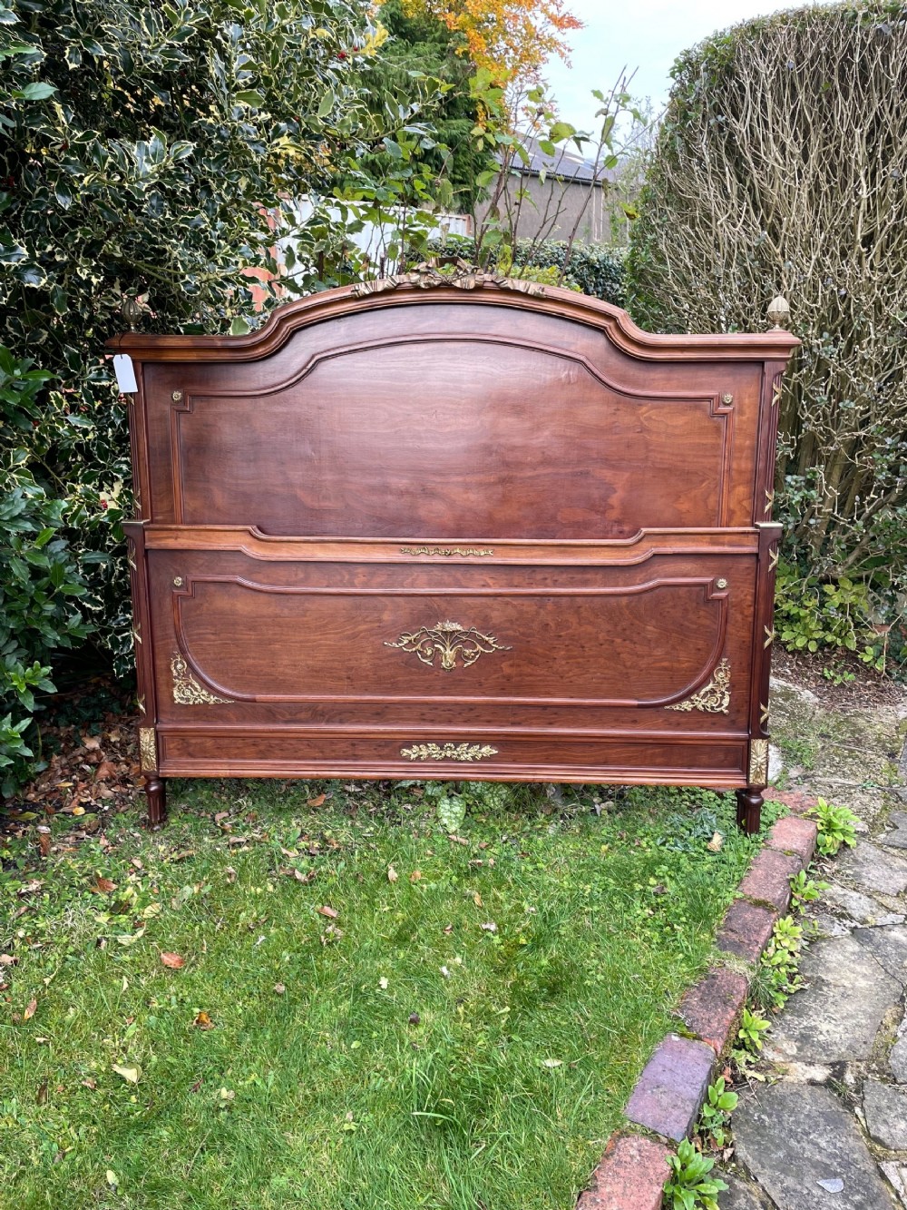 King size mahogany bed 