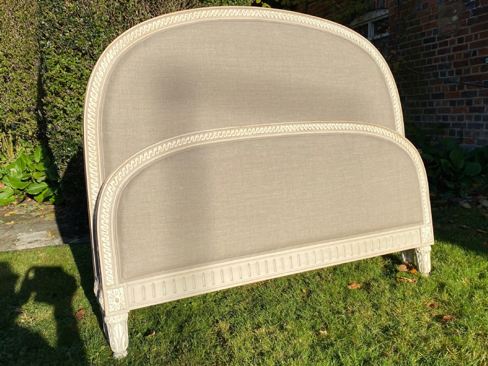 Kingsize upholstered and painted bed View V