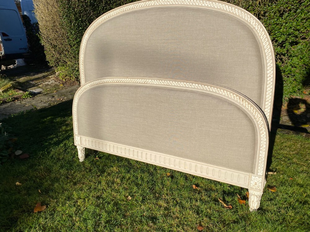 Kingsize upholstered and painted bed View VI