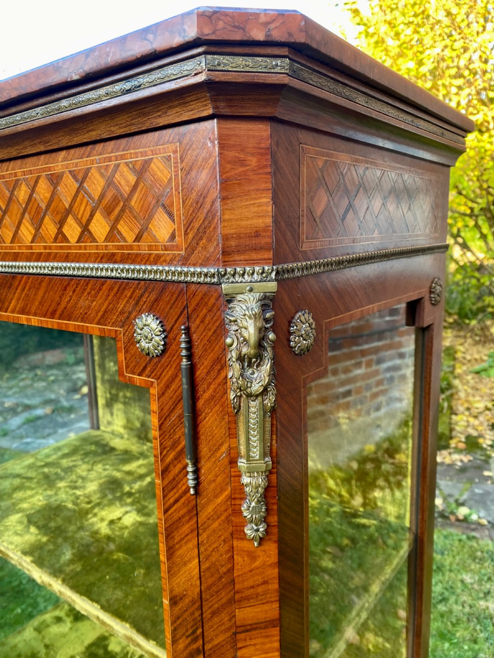 Kingwood display cabinet  View III