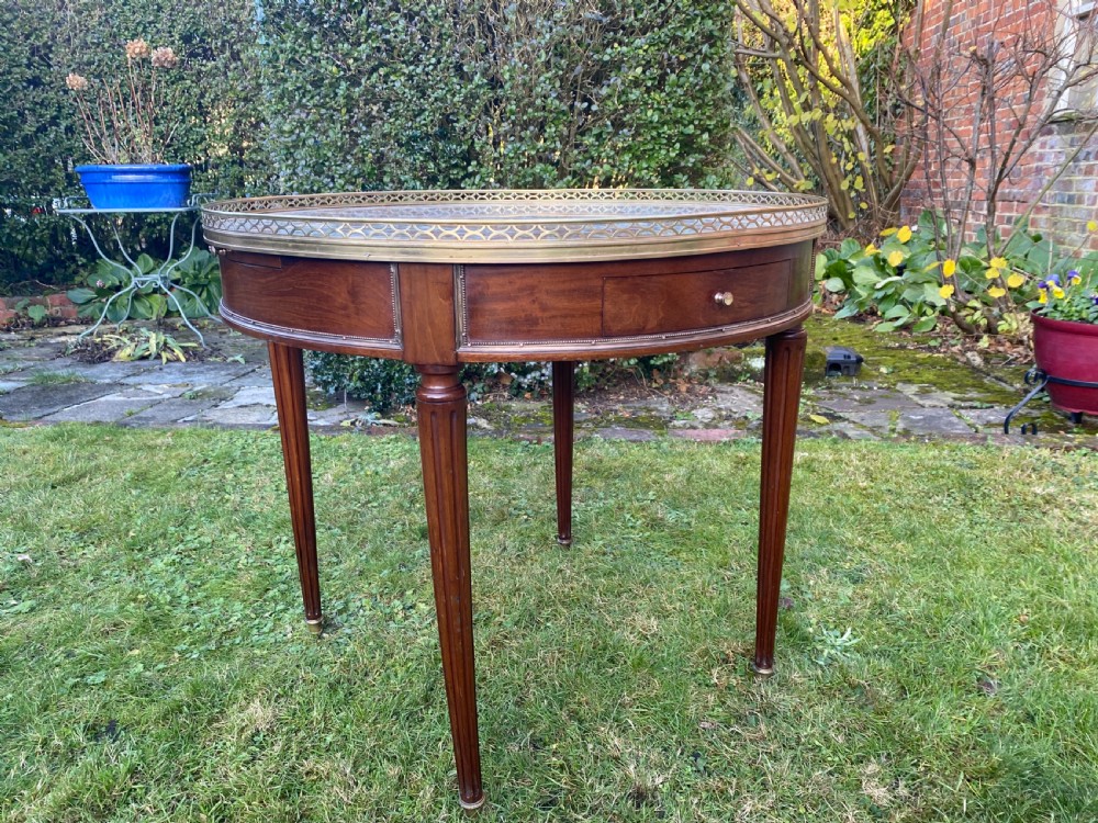 Large mahogany Bouillotte table View III