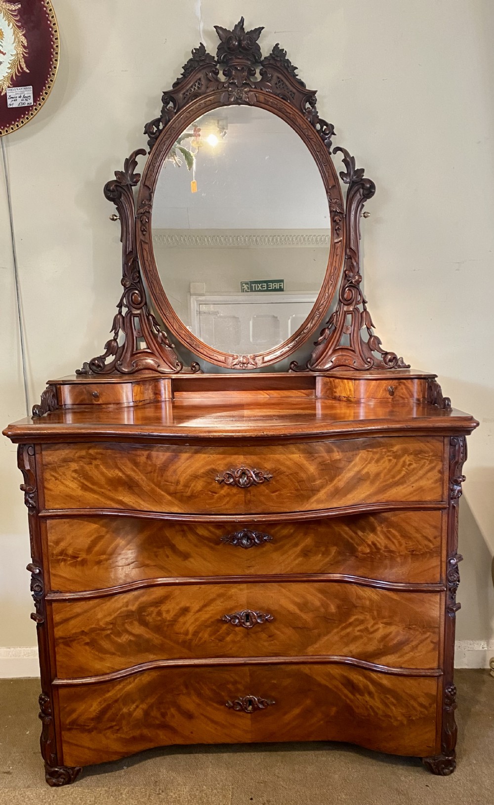 Flame mahogany dressing chest 
