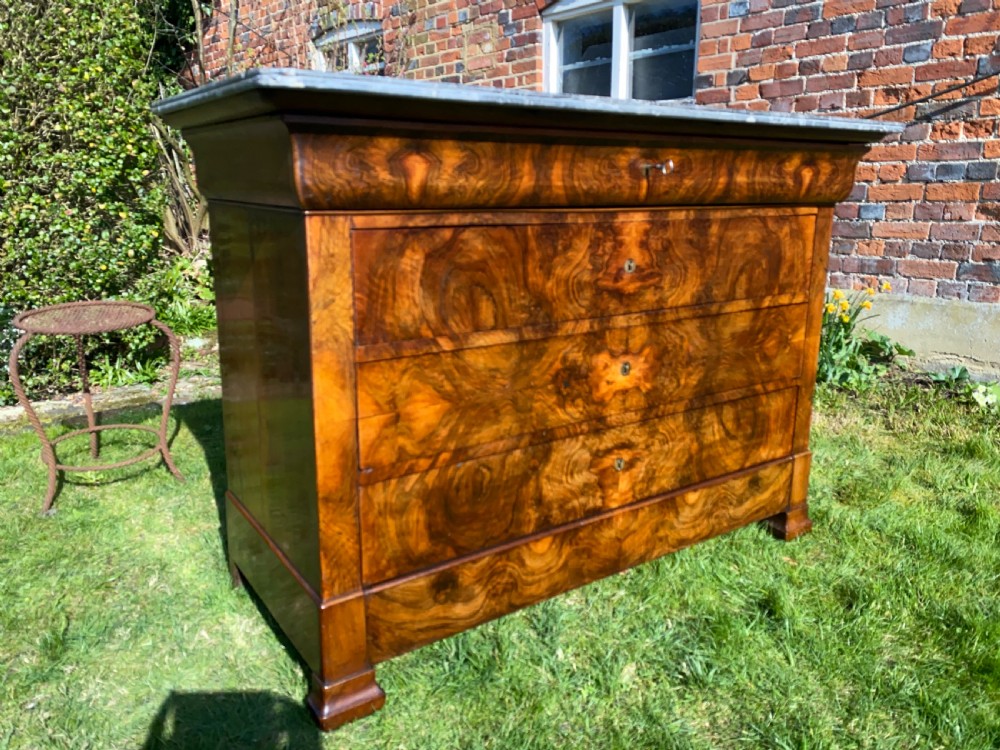 Louis Philippe commode in burr walnut  View IV