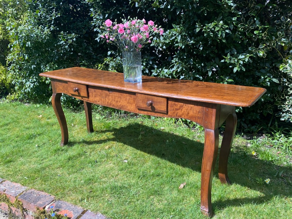 18 th Century Serving table in walnut  View III